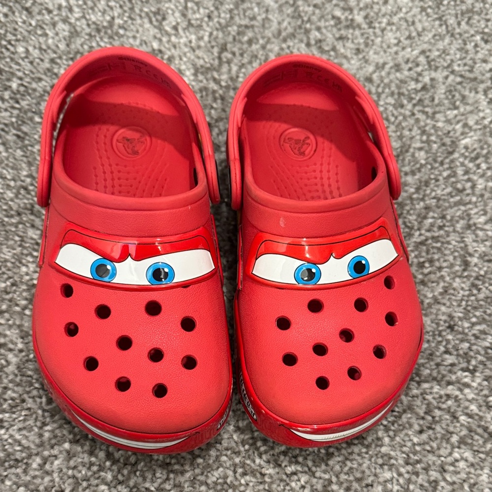 Crocs, Disney cars, Red Cars Character Sz 11